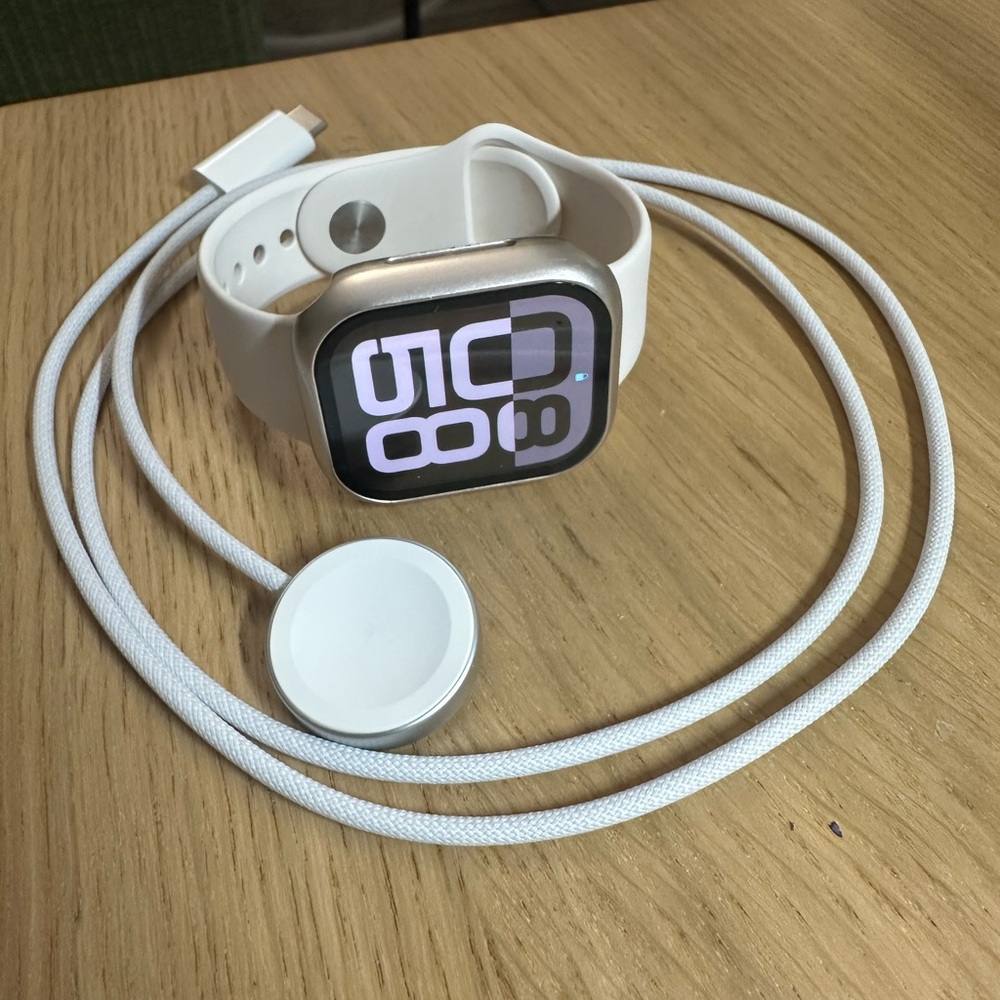 Apple Watch Series 10- LIKE BRAND NEW